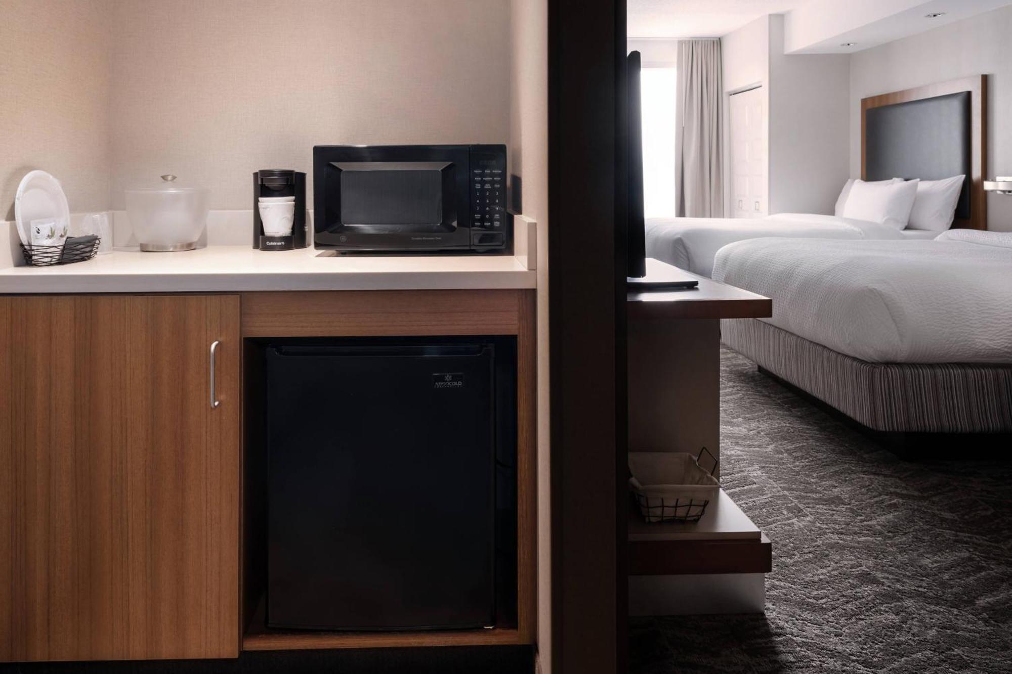 Springhill Suites By Marriott Syracuse Carrier Circle East Syracuse Bagian luar foto